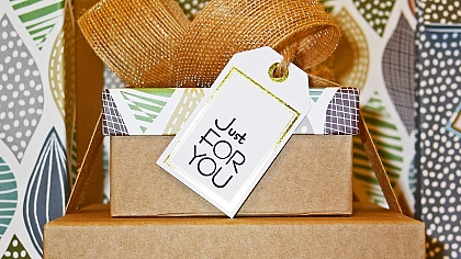 The Power of Giving: How Gifts Can Strengthen Relationships
